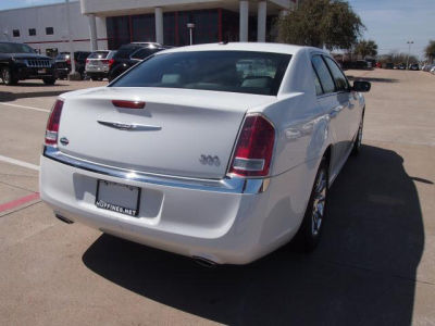 2012 Chrysler 300  Limited