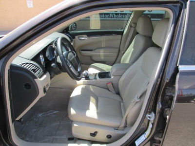 2012 Chrysler 300  Limited