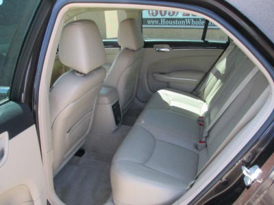 2012 Chrysler 300  Limited