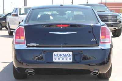 2012 Chrysler 300  Limited