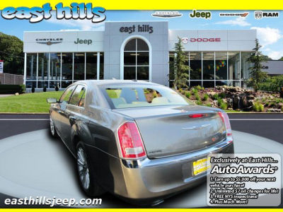 2011 Chrysler 300  Limited