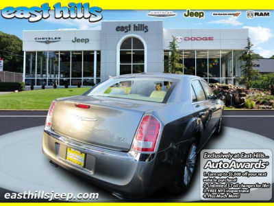 2011 Chrysler 300  Limited