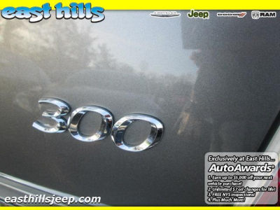 2011 Chrysler 300  Limited