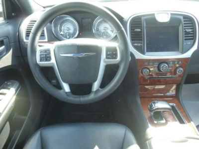 2012 Chrysler 300  Limited