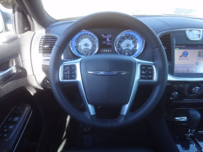 2011 Chrysler 300  Limited