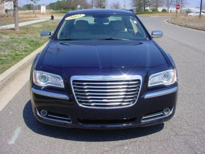 2012 Chrysler 300  Limited