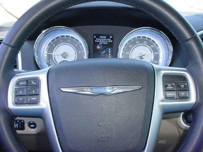 2012 Chrysler 300  Limited