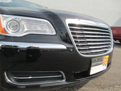 2013 Chrysler 300  Base