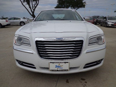 2012 Chrysler 300  Limited