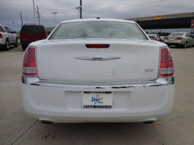 2012 Chrysler 300  Limited