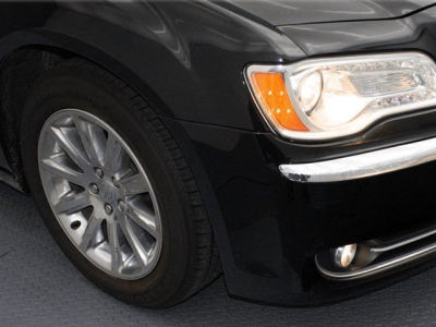 2012 Chrysler 300  Limited