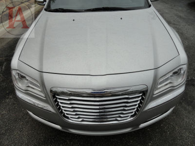 2012 Chrysler 300  Limited