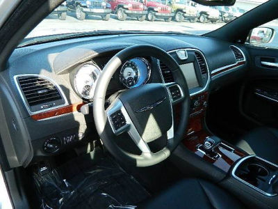 2012 Chrysler 300  Limited