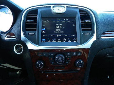 2012 Chrysler 300  Limited