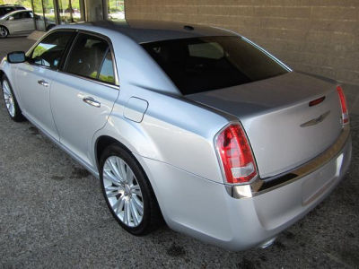 2012 Chrysler 300  Limited