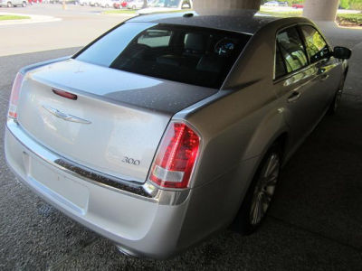2012 Chrysler 300  Limited