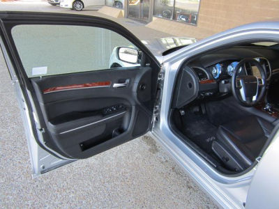 2012 Chrysler 300  Limited