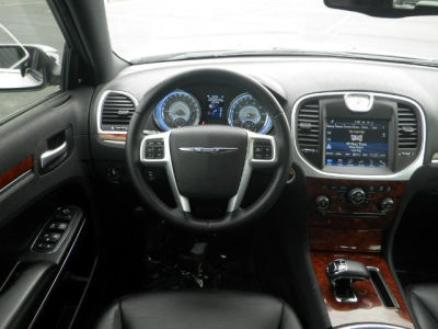 2012 Chrysler 300  Limited