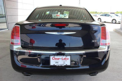 2012 Chrysler 300  Limited