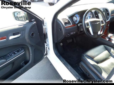 2012 Chrysler 300  Limited