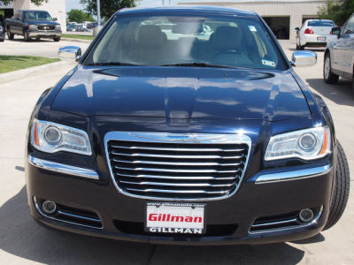 2012 Chrysler 300  Limited