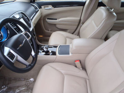 2012 Chrysler 300  Limited