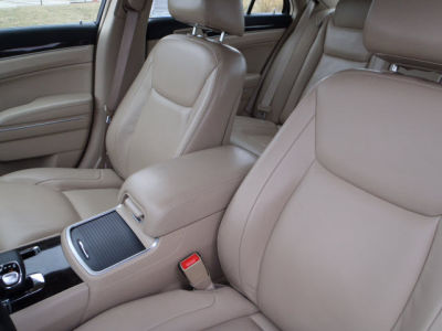 2012 Chrysler 300  Limited