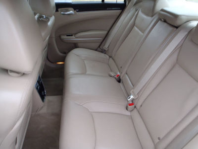 2012 Chrysler 300  Limited