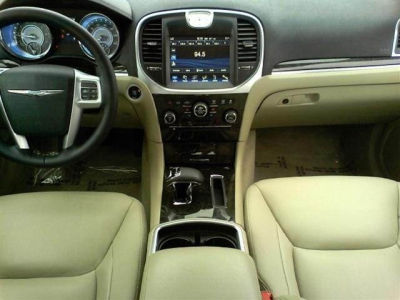 2012 Chrysler 300  Limited