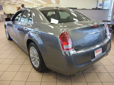 2012 Chrysler 300  Limited