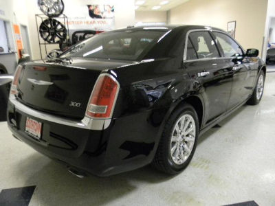 2012 Chrysler 300  Limited