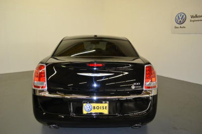 2011 Chrysler 300  Limited