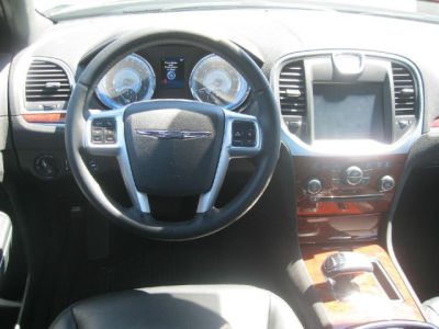 2012 Chrysler 300  Limited