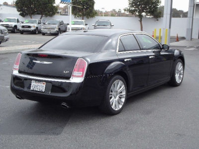 2012 Chrysler 300  Limited