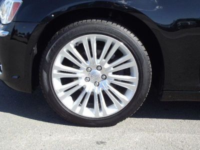 2012 Chrysler 300  Limited