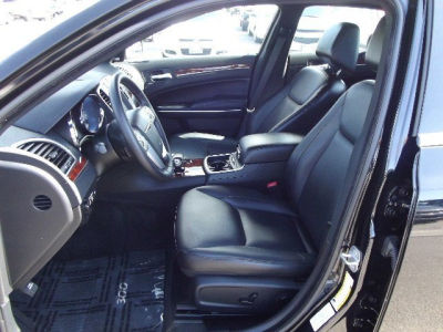 2012 Chrysler 300  Limited