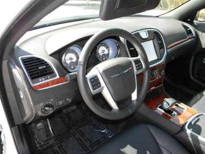 2012 Chrysler 300  Limited