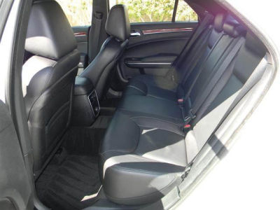 2012 Chrysler 300  Limited