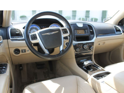 2012 Chrysler 300  Limited