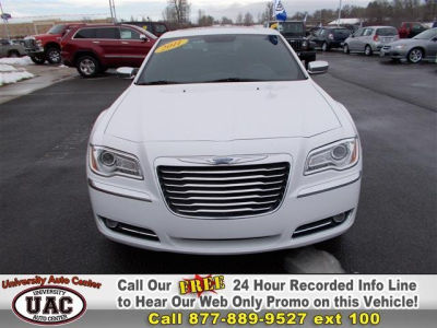 2011 Chrysler 300  Limited