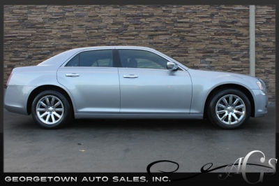 2011 Chrysler 300  Limited