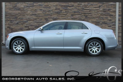 2011 Chrysler 300  Limited
