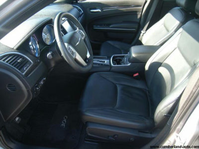 2011 Chrysler 300  Limited