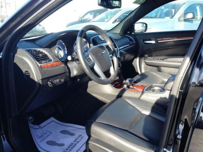 2012 Chrysler 300  Limited