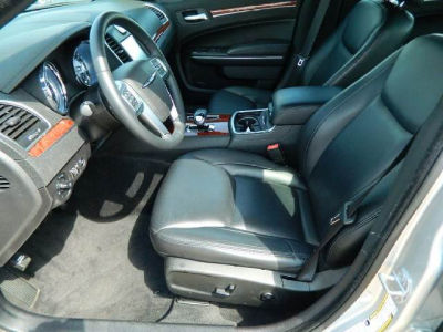 2012 Chrysler 300  Limited