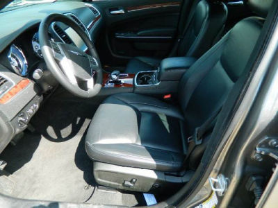 2012 Chrysler 300  Limited