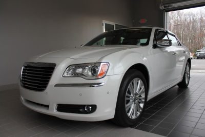 2012 Chrysler 300  Limited