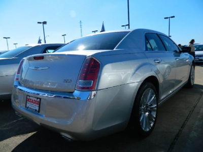 2011 Chrysler 300  Limited