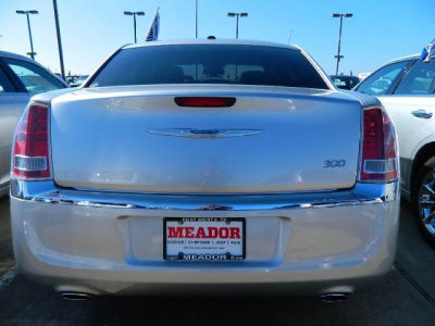 2011 Chrysler 300  Limited