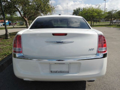 2013 Chrysler 300  Base